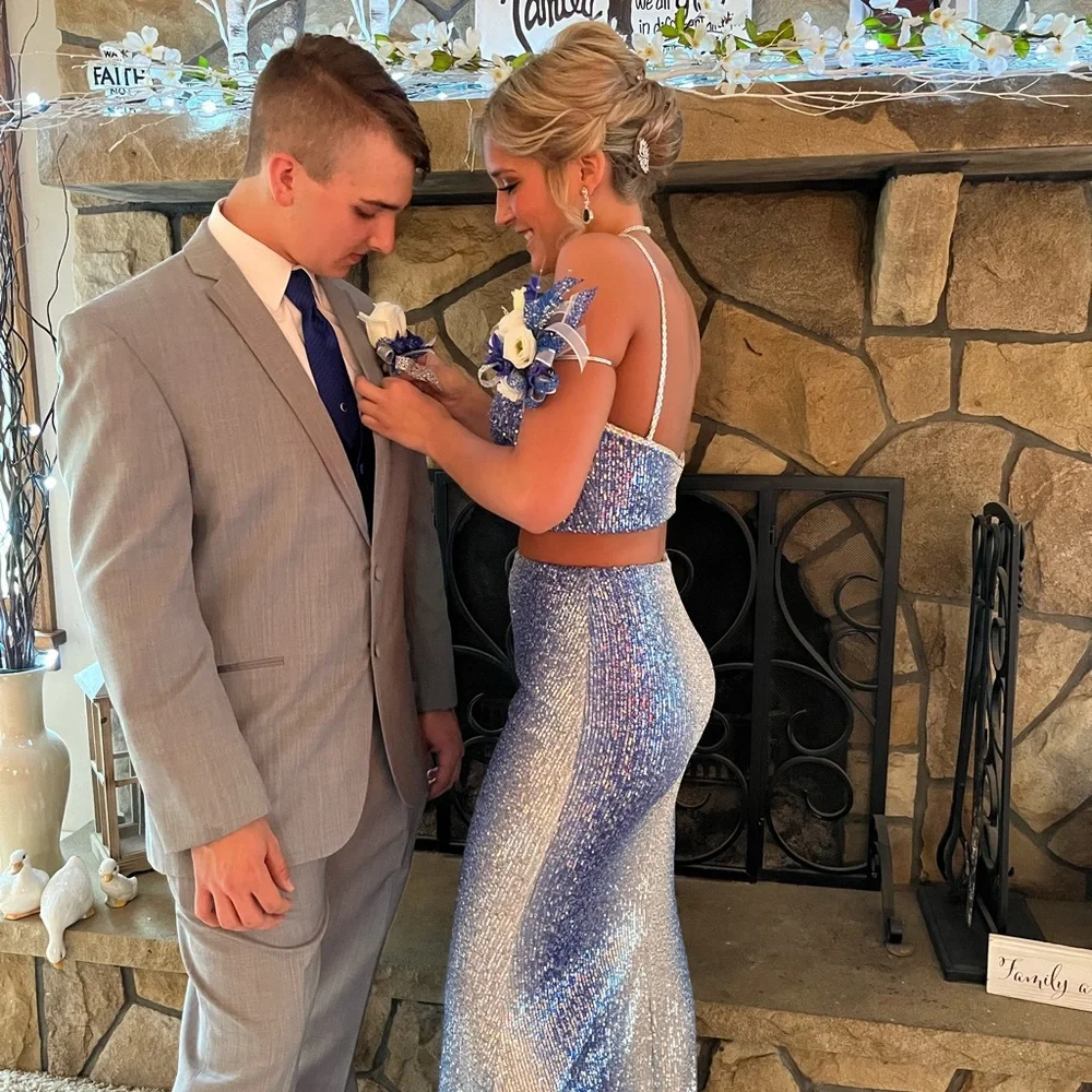 Stunning Blue and Gold Women's 2 Piece Prom Dress - Picture 3 of 6